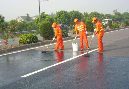 徐州 彩色路面喷漆维修改色的使用寿命有多长？